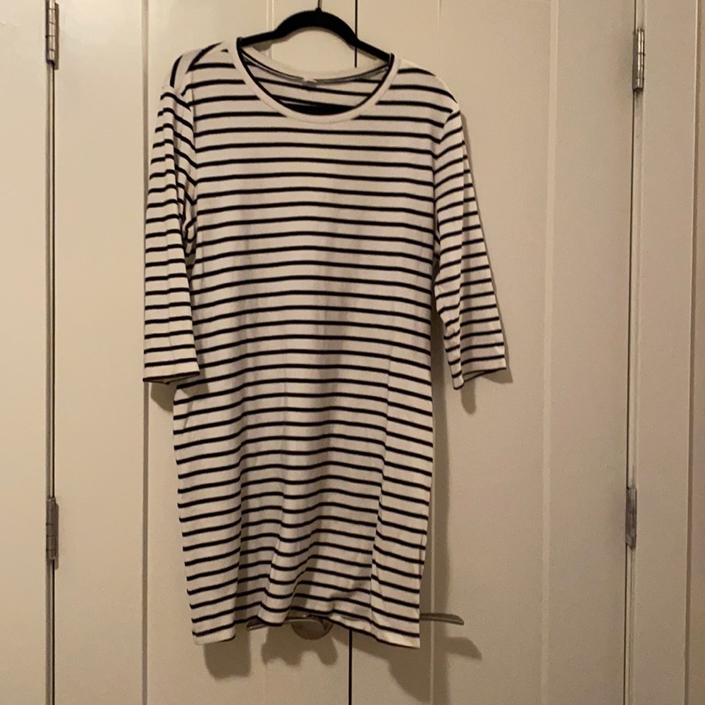 Black and white stripped dress